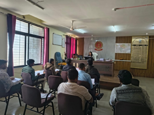 બેઠક યોજાઈ બેઠક યોજાઈ