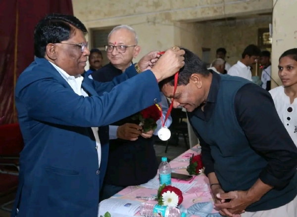 ગ્રીન એમ્બેસેડર જિતુભાઈને ‘પુરાણીજી પારિતોષિક’થી સન્માન