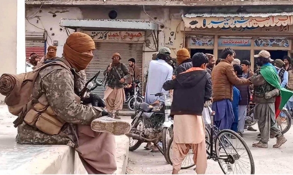 બલૂચ લિબરેશન આર્મી દ્વારા નુશ્કી શહેરમાંથી સેનાને ભગાડવામાં આવી બલૂચ લિબરેશન આર્મી દ્વારા નુશ્કી શહેરમાંથી સેનાને ભગાડવામાં આવી