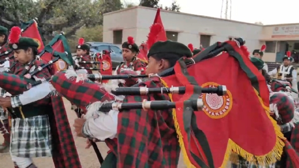Adivasi beg paipar benf ne shay ni mang Adivasi beg paipar benf ne shay ni mang