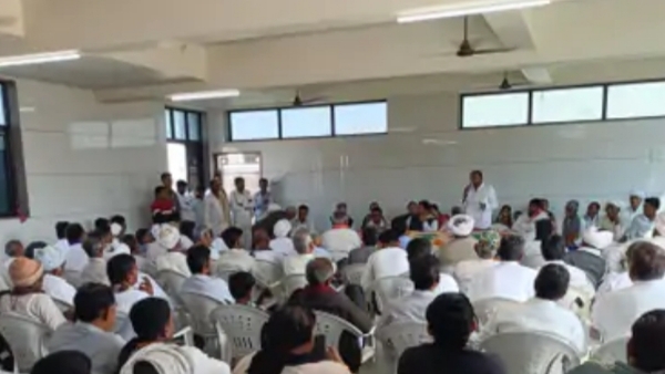 સમી તાલુકાના વરાણા ગામે આવેલ આઈ ખોડિયાર માતાજી મંદિર ખાતે નવચંડી યજ્ઞ અને બેઠક યોજાઈ