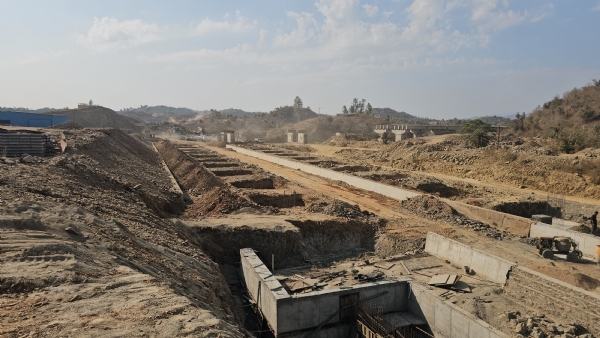 Ambaji ma rilway project nu kam Ambaji ma rilway project nu kam