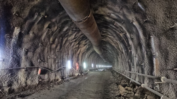 Ambaji ma rilway project nu kam Ambaji ma rilway project nu kam