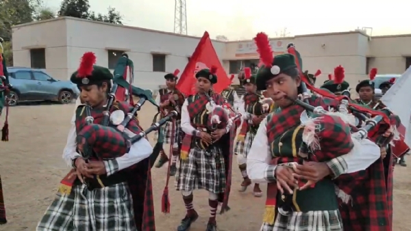 Adivasi beg paipar benf ne shay ni mang Adivasi beg paipar benf ne shay ni mang