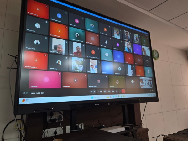 મહેસાણા જિલ્લામાં ગેસ એજન્સી ધારકોની બેઠક યોજાઈ, LPG સિલિન્ડરનો પૂરતો જથ્થો ઉપલબ્ધ