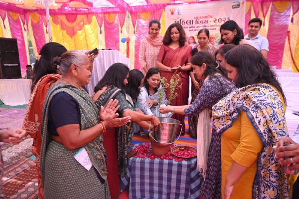 પ્રોજેક્ટ શક્તિ અને સ્વ-સહાય જૂથો દ્વારા આંતરરાષ્ટ્રીય મહિલા દિવસની ઉજવણી