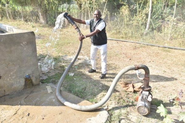 પાટણમાં “કેચ ધ રેઇન” અભિયાનને પ્રતિસાદ, ચાબખા ખેડૂતે હોલિયો બનાવી વરસાદી પાણી સંચયનું મોડેલ ઉભું કર્યું