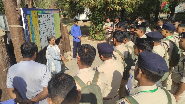 ઓડિશાના વન અધિકારી તાલીમાર્થીઓ ઓડિશાના વન અધિકારી તાલીમાર્થીઓ