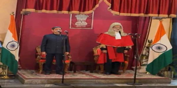 આરએન રવિએ પશ્ચિમ બંગાળના રાજ્યપાલ તરીકે શપથ લીધા