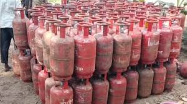 ઘરેલું જરૂરીયાત માટેનો પૂરતો ડોમેસ્ટિક એલ.પી.જી.નો જથ્થો ઉપલબ્ધ