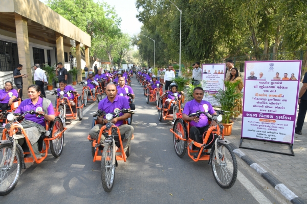 મુખ્યમંત્રીનો દિવ્યાંગજનો પ્રત્યે સંવેદના સ્પર્શી અભિગમ