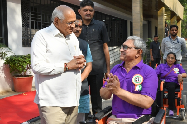 મુખ્યમંત્રીનો દિવ્યાંગજનો પ્રત્યે સંવેદના સ્પર્શી અભિગમ