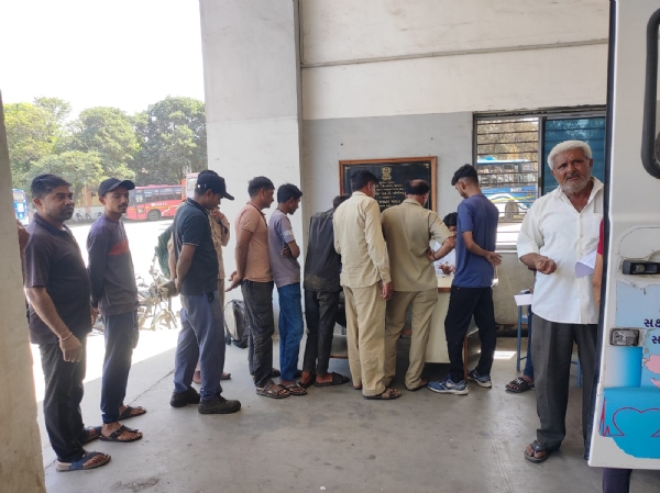 પોરબંદર એસ.ટી.ડેપો ખાતે મેડિકલ કેમ્પ યોજાયો.