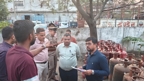 એલપીજી ગેસનો પૂરતો જથ્થો ઉપલબ્ધ એલપીજી ગેસનો પૂરતો જથ્થો ઉપલબ્ધ