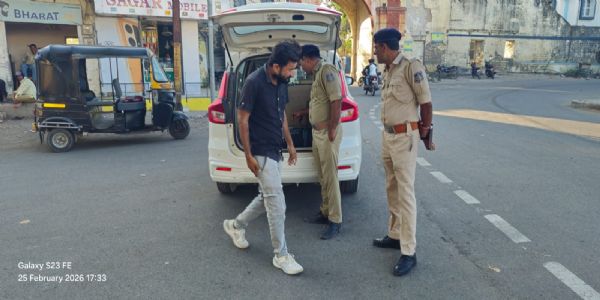 ટ્રાફિક નિયમોનું ઉલ્લઘન કરનાર વાહન ચાલકો વિરૂધ્ધ અસરકારક કામગીરી કરી કુલ ૧૫૬ કેસ કરતી ગીર સોમનાથ પોલીસ