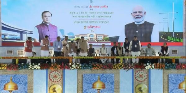પ્રધાનમંત્રી મોદીએ, ₹23,550 કરોડના એક્સપ્રેસવે પ્રોજેક્ટ સહિત ત્રણ પ્રોજેક્ટ્સનો શિલાન્યાસ કર્યો