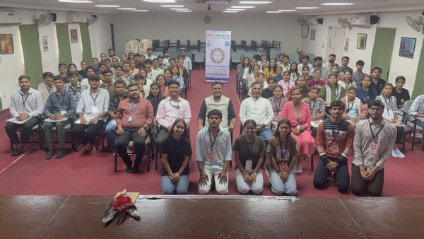 યુવા સરપંચનો સંવાદ યોજાયો