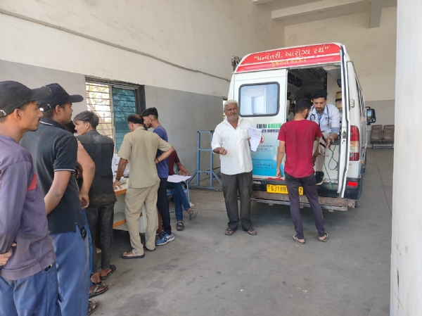 પોરબંદર એસ.ટી.ડેપો ખાતે મેડિકલ કેમ્પ યોજાયો.