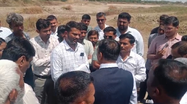 જૂનાગઢ જિલ્લાના પ્રવાસ દરમિયાન ઘેડ જૂનાગઢ જિલ્લાના પ્રવાસ દરમિયાન ઘેડ