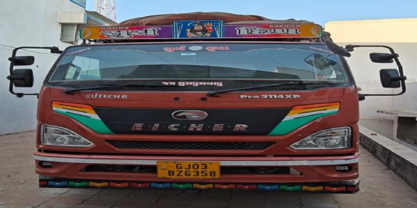 પાટણના સેદ્રાણા ગામે LCB ના દરોડા : રૂ. 62 લાખનો વિદેશી દારૂનો જથ્થો જપ્ત