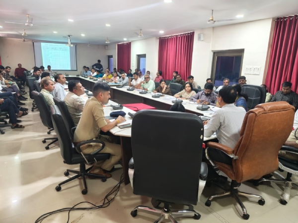 જિલ્લા કલેક્ટરની અધ્યક્ષતામાં સંકલન સહ ફરિયાદ નિવારણ સમિતિની બેઠક યોજાઈ.