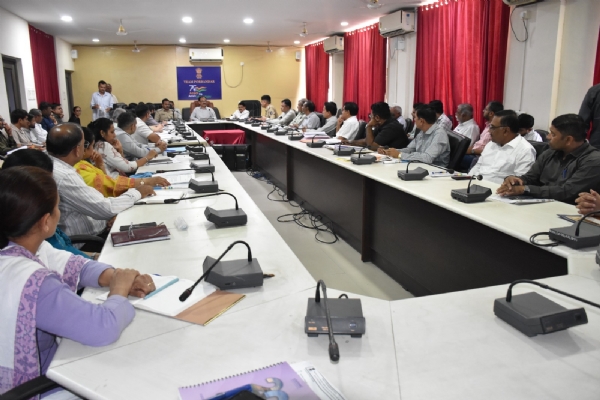 જિલ્લા કલેક્ટરની અધ્યક્ષતામાં સંકલન સહ ફરિયાદ નિવારણ સમિતિની બેઠક યોજાઈ.