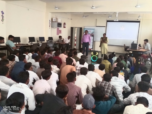 સતલાસણા આઈટીઆઈ ખાતે આરટીઓ મહેસાણાની રોડ સેફ્ટી જાગૃતિ, તાલીમાર્થીઓને વીડિયો દ્વારા માર્ગદર્શન