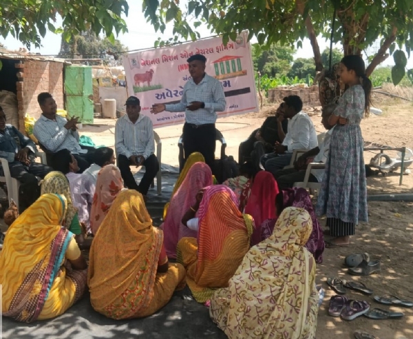 પ્રાકૃતિક કૃષિ અપનાવો – સ્વસ્થ જમીન, સ્વસ્થ પાક અને સ્વસ્થ જીવન તરફ આગળ વધો