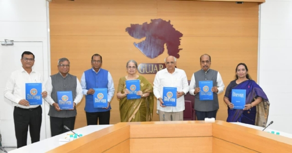 મુખ્યમંત્રી ભુપેન્દ્ર પટેલને રાજ્યમાં સમાન નાગરીક સંહિતાનો ડ્રાફ્ટ અહેવાલ સોંપવામા આવ્યો