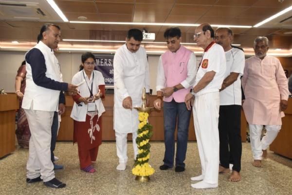 વિધાનસભા ખાતે ધારાસભ્યો અને પત્રકારો માટે મેડિકલ કેમ્પ