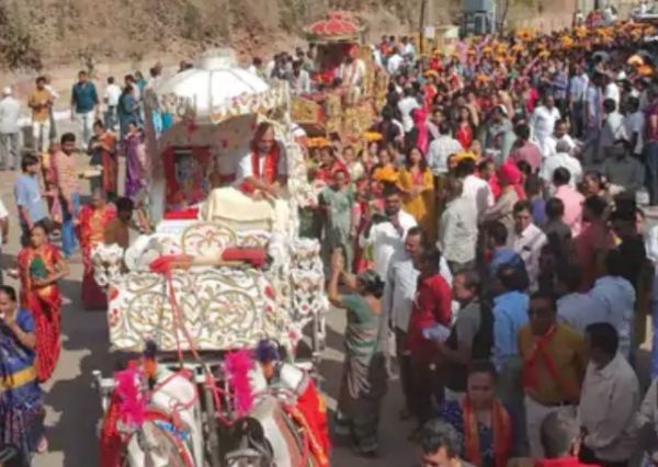 પાટણ પાટીદાર સમાજની વડીલ વંદના યાત્રા: હરિદ્વાર ગંગા તીર્થ માટે ભવ્ય આયોજન