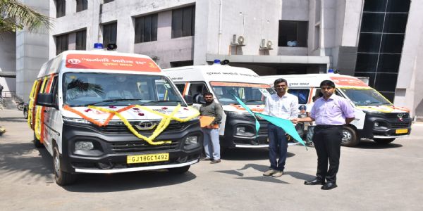 વલસાડ જિલ્લામાં બે ધન્વંતરી આરોગ્ય રથ અને એક આરોગ્ય સંજીવની રથ મળી કુલ 3 વાહનોનું લોકાર્પણ કરાયું