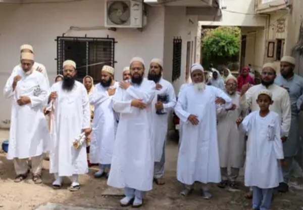 સિદ્ધપુરમાં ‘અલ જામિયા તઉસ સૈફિયાહ’ જેવી વર્લ્ડ ક્લાસ શૈક્ષણિક સંસ્થા સ્થાપવાની જાહેરાત કરી.