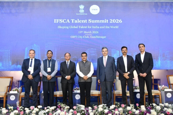 ગિફ્ટ સિટી ખાતે નાયબ મુખ્યમંત્રી હર્ષ સંઘવી