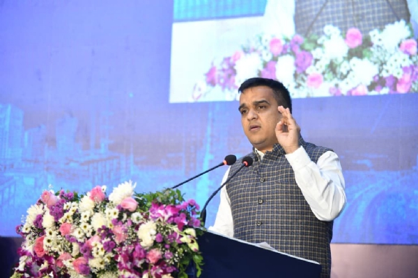 નાયબ મુખ્યમંત્રી હર્ષ સંઘવી