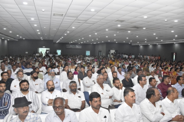 મુખ્યમંત્રી  ભૂપેન્દ્ર પટેલની વર્ચ્યુઅલ ઉપસ્થિતિમાં પોરબંદર જિલ્લાના વિકાસકામોનું લોકાર્પણ અને ખાતમુહૂર્ત સંપન્ન.