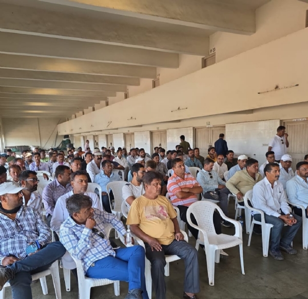 પોરબંદરમાં વુડન બોટ રિપ્લેસમેન્ટ યોજના અંગે માછીમારો માટે અવેરનેશ કાર્યક્રમ યોજાયો.