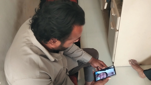 ઇઝરાઈલ અને ઇરાનના યુદ્ધ વચ્ચે પોરબંદરના અનેક યુવક- યુવતીના પરિવારજાનો ચિંતિત ઇઝરાઈલ અને ઇરાનના યુદ્ધ વચ્ચે પોરબંદરના અનેક યુવક- યુવતીના પરિવારજાનો ચિંતિત