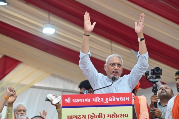 દુધરેજ ધામ ખાતે નૂતન શિતલ ગૌશાળાના લોકાર્પણના ભવ્ય ઉત્સવ પ્રસંગે ઉપસ્થિત રહેતા ભાજપા પ્રદેશ અધ્યક્ષ દુધરેજ ધામ ખાતે નૂતન શિતલ ગૌશાળાના લોકાર્પણના ભવ્ય ઉત્સવ પ્રસંગે ઉપસ્થિત રહેતા ભાજપા પ્રદેશ અધ્યક્ષ