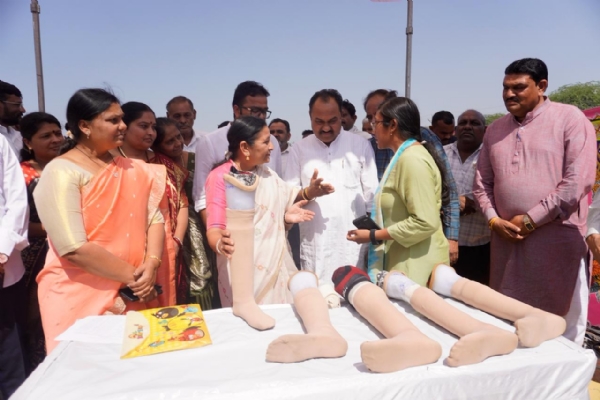 ભાવનગર બોટાદ જિલ્લામાં 2636 જેટલા દિવ્યાંગોને 3.88 કરોડની કિંમતના સાધન સહાય વિતરણ ભાવનગર બોટાદ જિલ્લામાં 2636 જેટલા દિવ્યાંગોને 3.88 કરોડની કિંમતના સાધન સહાય વિતરણ