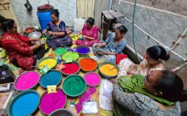 મહાનગરપાલિકાના સહકારથી મહિલાઓને સ્વરોજગારની સારી તક મળી. મહાનગરપાલિકાના સહકારથી મહિલાઓને સ્વરોજગારની સારી તક મળી.