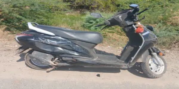 સમી-રાધનપુર હાઈવે પર કાર અને એક્ટિવા વચ્ચે અકસ્માત