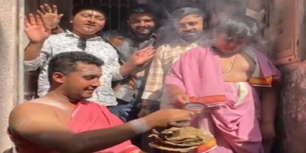 સિદ્ધપુરમાં બિલોરી કાચથી પ્રગટે અનોખી હોળી