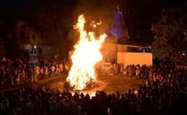 After Holikadahan today, the Holi fire will decide what the next year will be like. After Holikadahan today, the Holi fire will decide what the next year will be like.