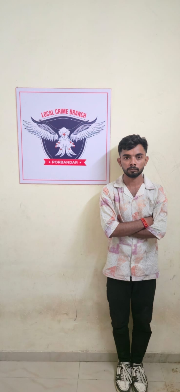 દારૂના ગુન્હામાં 6 માસથી ફરાર આરોપી ઝડપાયો. દારૂના ગુન્હામાં 6 માસથી ફરાર આરોપી ઝડપાયો.