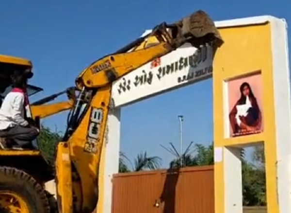 ચાણસ્મા તાલુકાના ઝીલિયામાં ગેરકાયદેસર ફાર્મહાઉસ પર તંત્રની મોટી કાર્યવાહી