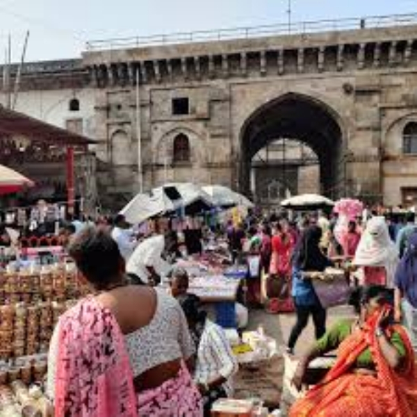 hawkers remains in bhadra hawkers remains in bhadra