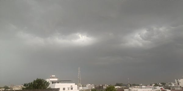 ઉના-ગીર ગઢડા સહિતમાં માવઠાએ આજે ગીરનો વારો લીધો, કેસર કેરી પર મોટો ખતરો