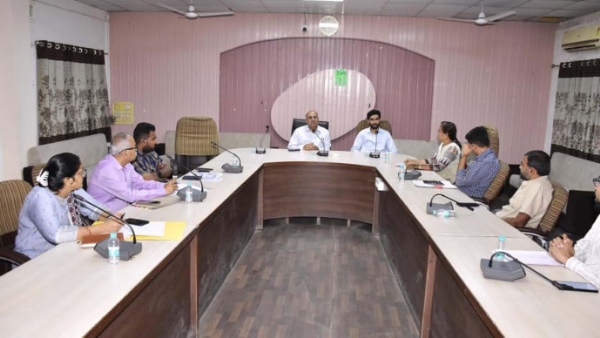 જિલ્લા પંચાયત વહીવટદાર બેઠક