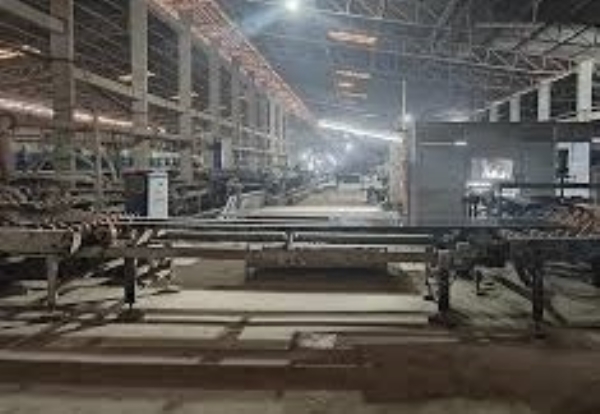 ઈરાન-ઇઝરાયલ યુદ્ધને કારણે મોરબીનો સિરામિક ઉદ્યોગ એક મહિના માટે બંધ